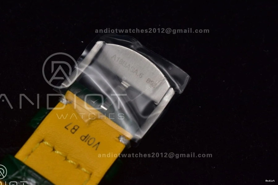 Edition  41mm Navitimer 1:1 Dial Leather Green Best TF A2824 on 0425